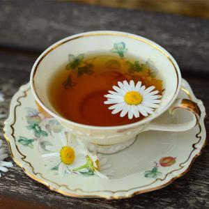Hướng dẫn cách pha trà hoa cúc tại nhà đơn giản, thơm ngon